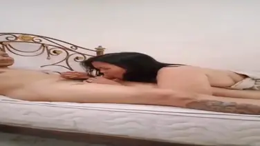 Chú dẫn dì tôi đi khách sạn hâm nóng tình cảm