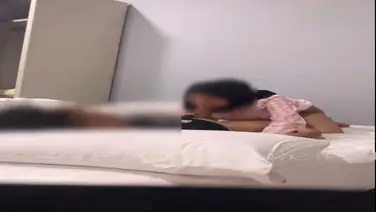 Ngoại tình với em đồng nghiệp